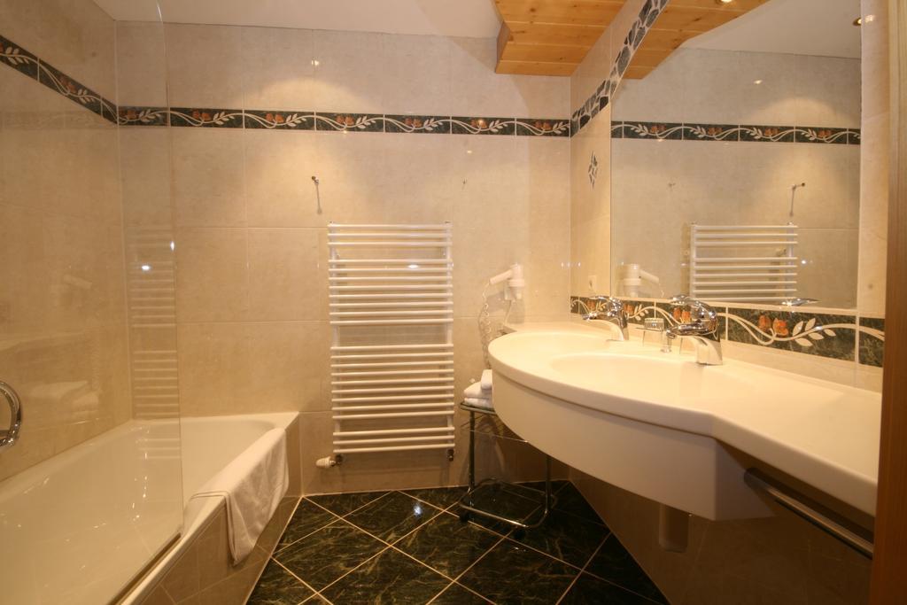 Alpenhotel Neuwirt Schladming Cameră foto